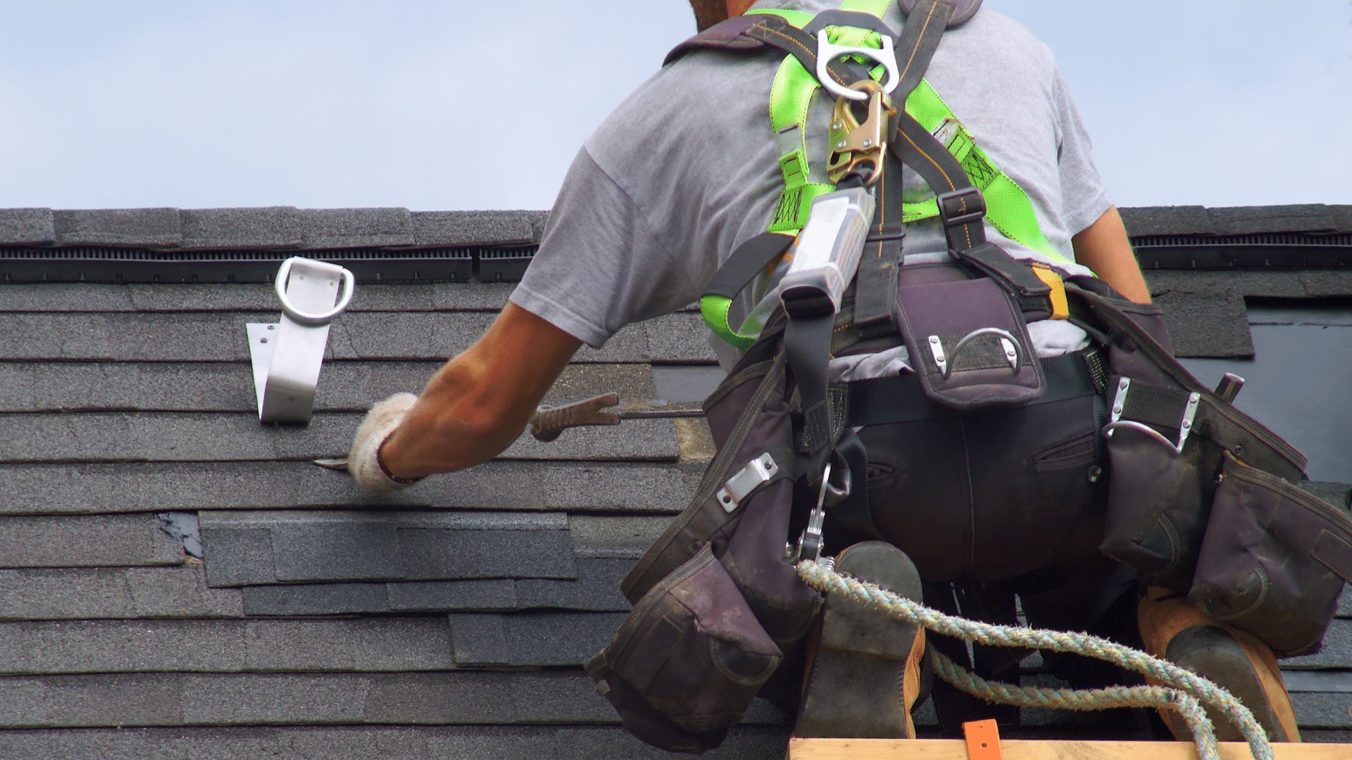 Top Questions to Ask a Roofing Contractor