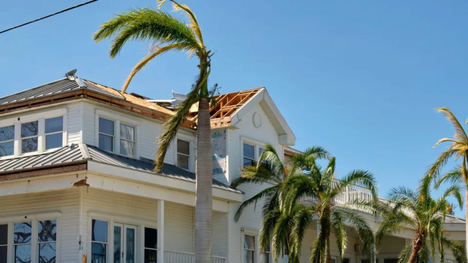 how to get insurance to pay for roof replacement in Florida