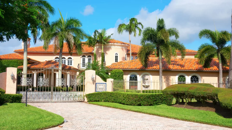 tile roof cost in Florida