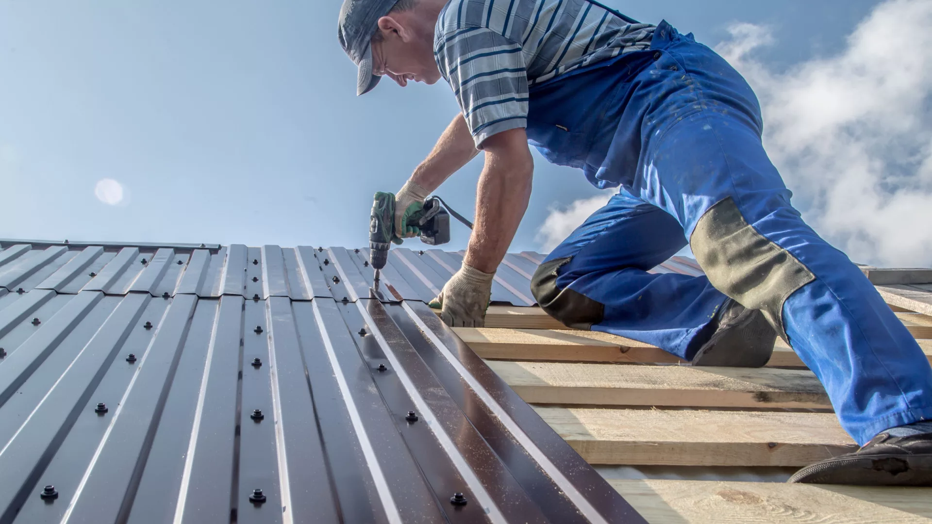 Cheap Metal Roofing in Florida: Lowering Metal Roof Costs | Classic Roofing