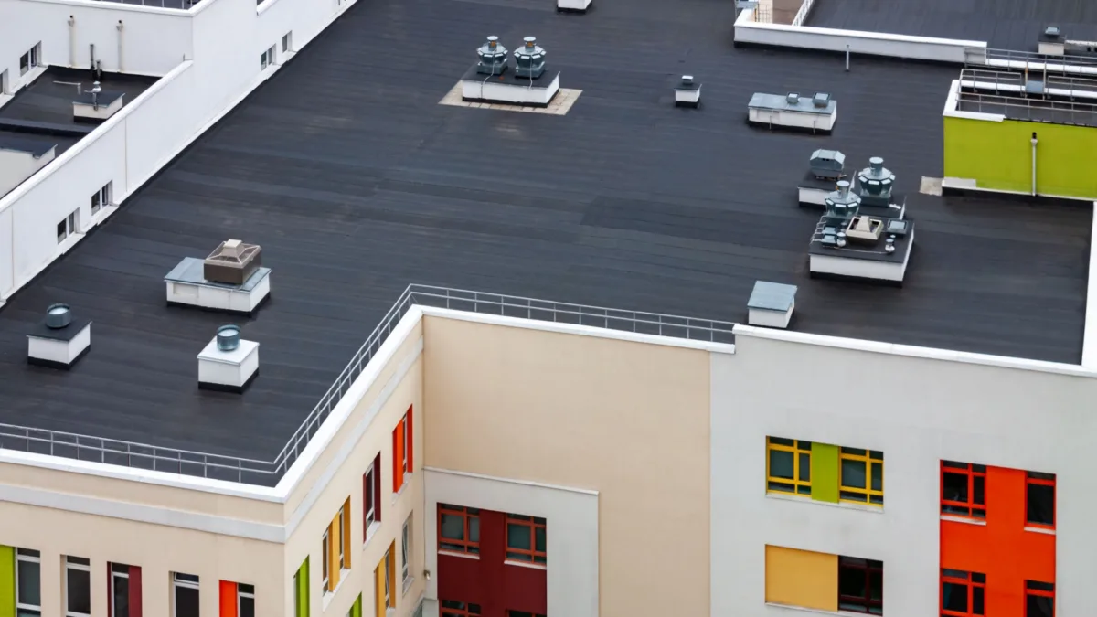 Factors in Flat Roof Replacement Costs